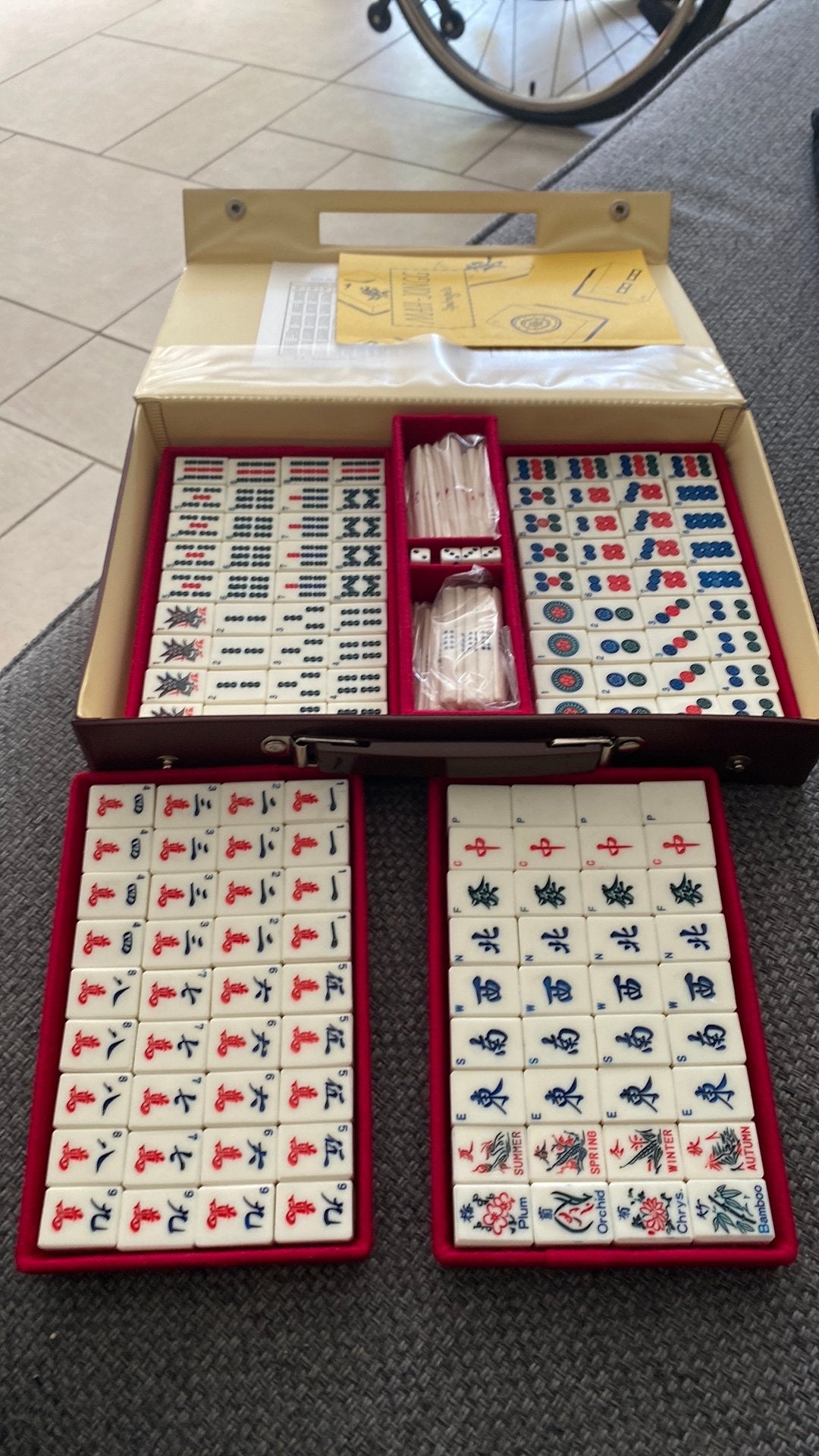 Vintage Mah-Jongg spel in koffer - Made in Japan, Drie of vier spelers, Ophalen, Zo goed als nieuw