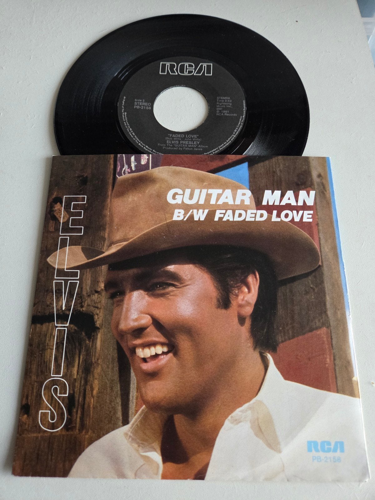 Elvis Presley - Guitar Man b/w Faded Love (7 inch vinyl), Gebruikt, 7 inch, Pop, EP