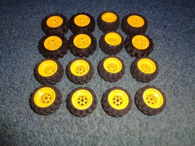 Partij Q182=16x Lego technic wielen, Lego, Lego, Gebruikt, Lego