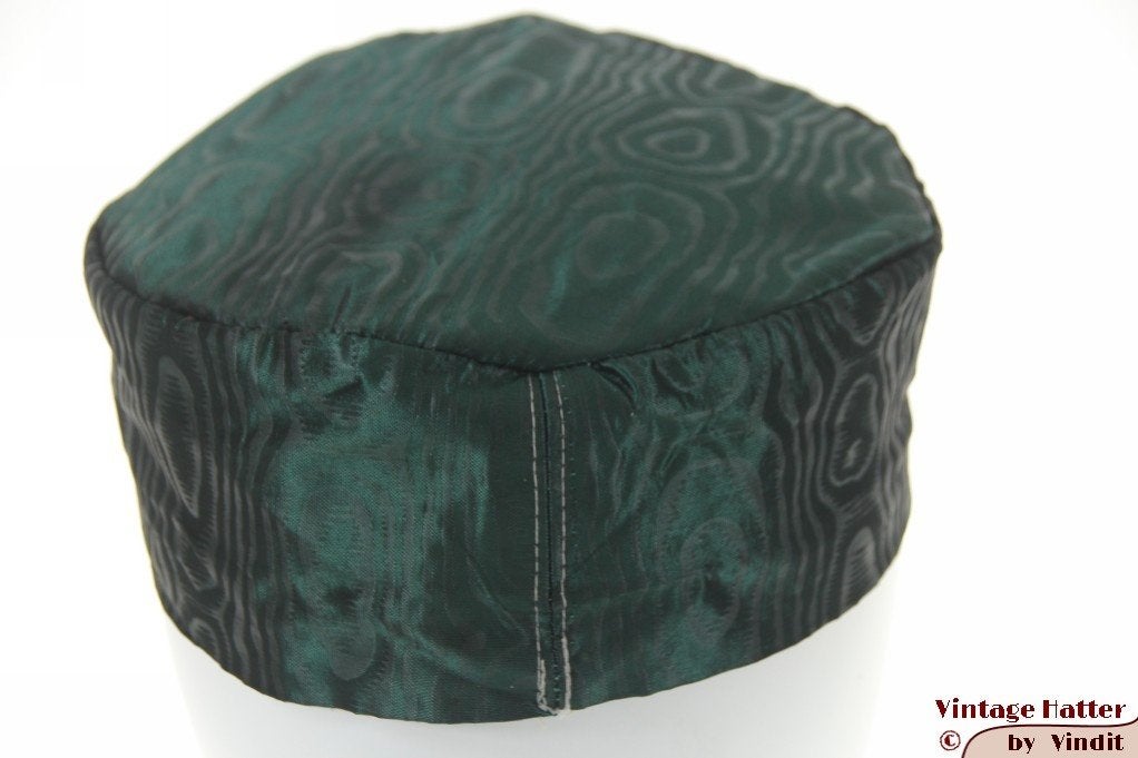 vintage Oosters hoedje glimmend donker groen twotone 57, Kleding | Heren, Onbekend of Merkloos, Ophalen of Verzenden, Advertenties@vintagehatter.com