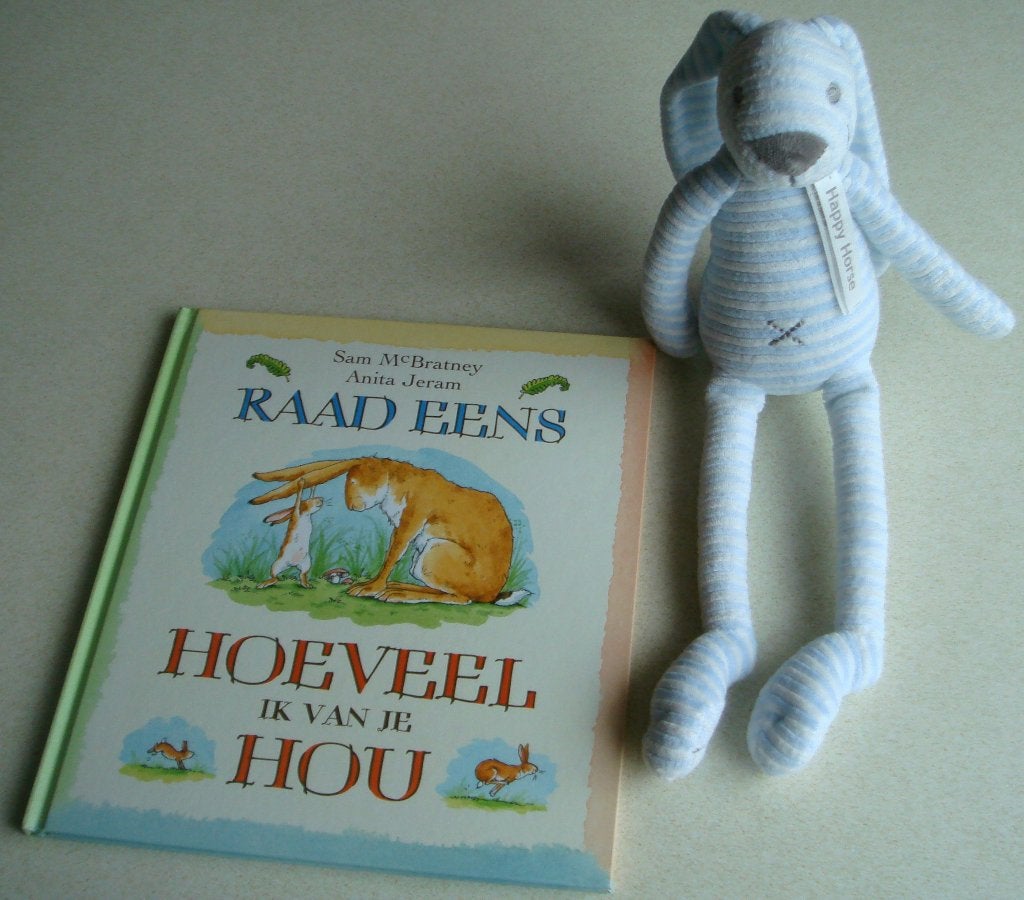 Raad eens hoeveel ik van je houd Sam McBratney B. € 4,50, Ophalen of Verzenden, Zo goed als nieuw, Sprookjes