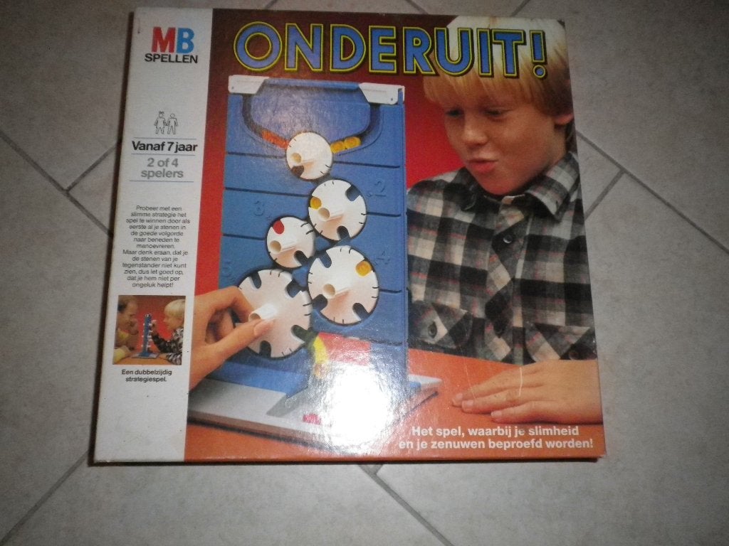Onderuit oude vierkante doos van MB, Hobby en Vrije tijd, Gezelschapsspellen | Bordspellen, Ophalen of Verzenden, Gebruikt, MB Spellen