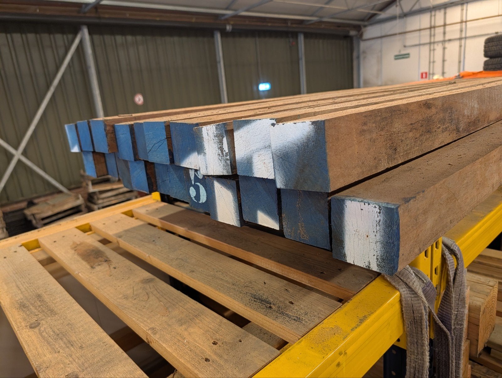 Hardhouten palen 7x7cm, 250cm lang - Bezorging mogelijk, Nieuw, Ophalen of Verzenden, 250 tot 300 cm, 50 mm of meer