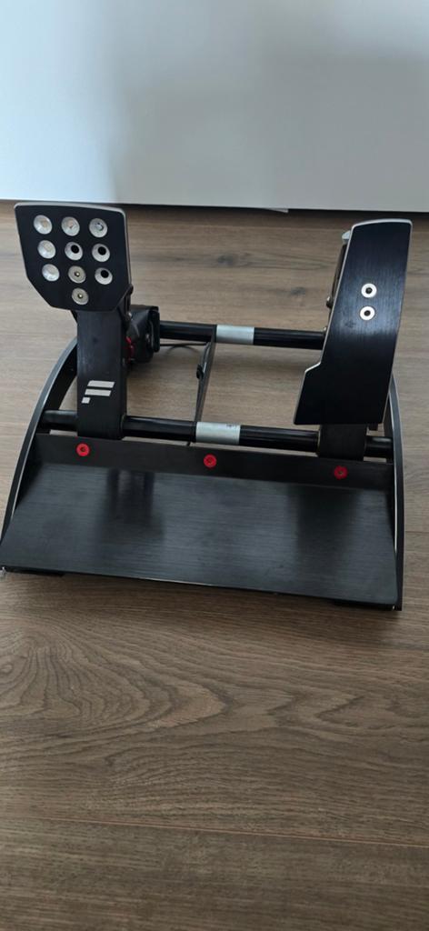 Fanatec CSL V3 pedals, Computers en Software, Joysticks, Ophalen of Verzenden, Zo goed als nieuw, Fanatec
