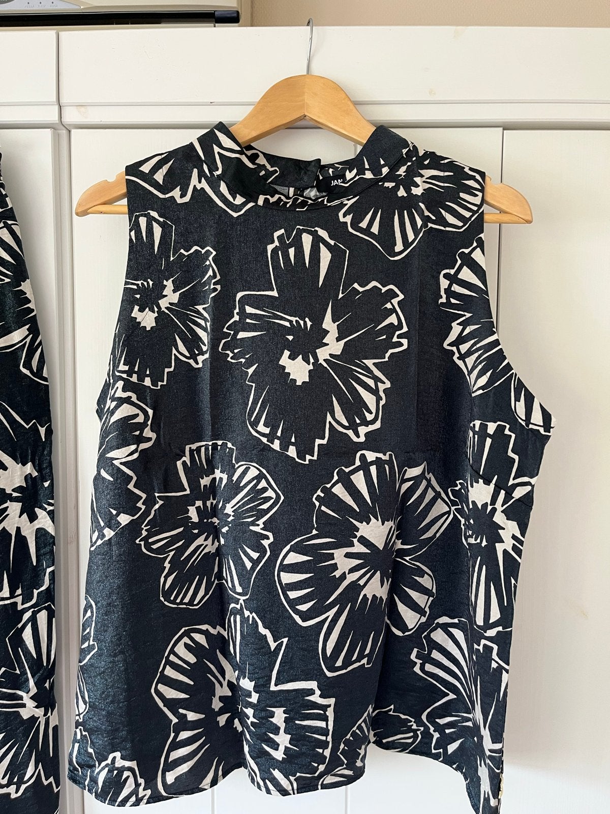 Jansen Amsterdam broek en top met bloemenprint, maat XL, Kleding | Dames, Jumpsuits, Ophalen of Verzenden, Zo goed als nieuw, Maat 46/48 (XL) of groter