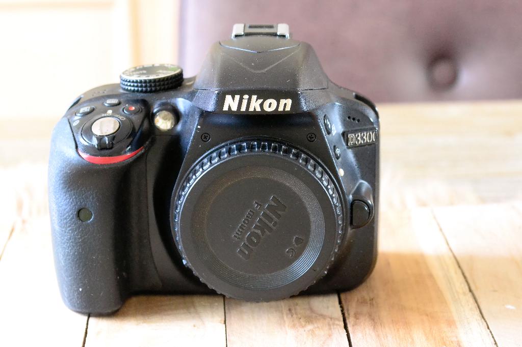 nikon D3300 met veel toe behoren, Audio, Tv en Foto, Fotocamera's Digitaal, Ophalen, Gebruikt, Spiegelreflex, Nikon