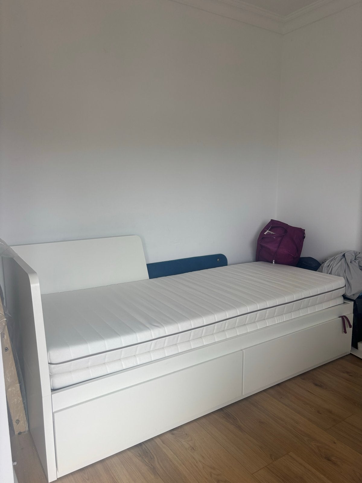 Ikea Flekke uitschuifbed/ bedbank met 2 lades, Huis en Inrichting, Ophalen, Gebruikt, Eenpersoons, Wit