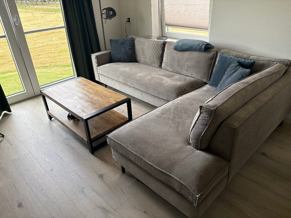 WOOOD Arwin Hoekbank Rechts – Grijs (Ribstof), Huis en Inrichting, Ophalen, 250 tot 300 cm, Ribstof, Hoekbank