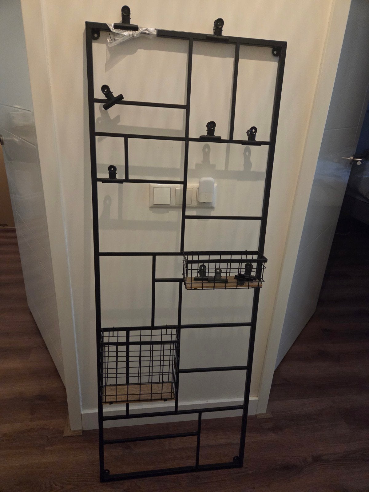 Zwart decoratie rek Xenos/Casa met mandjes en klemmen, Ophalen, Zo goed als nieuw, Zwart, Metaal