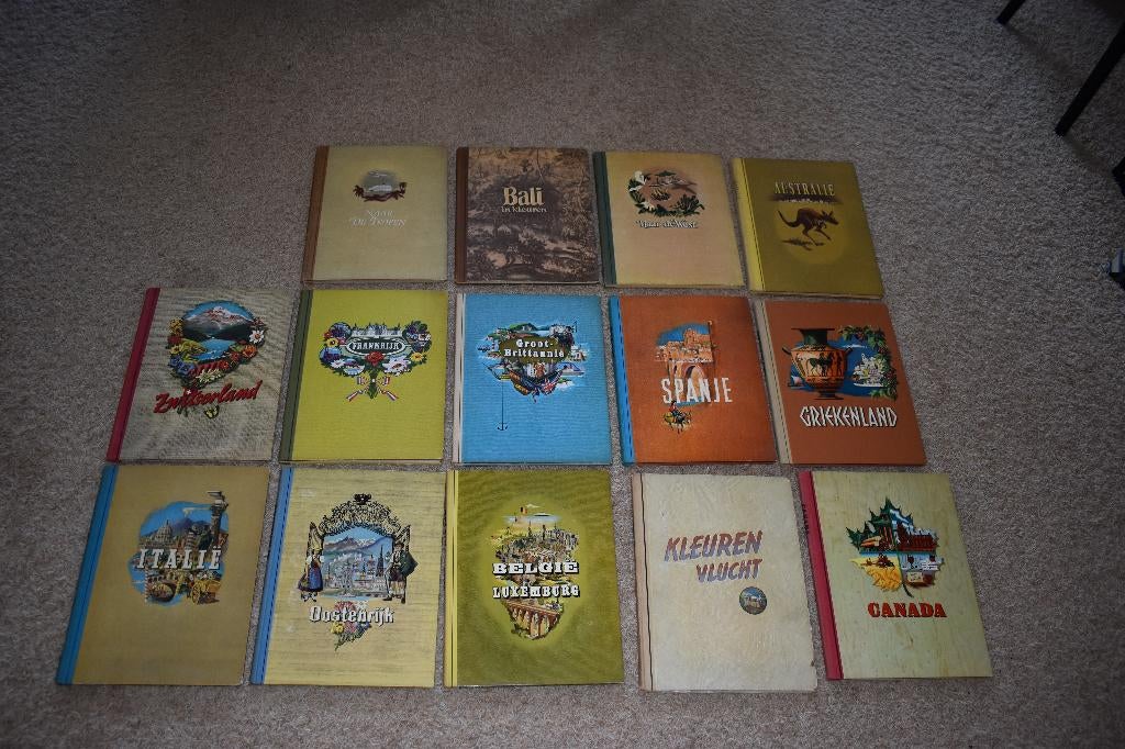 Verzamelalbums van Douwe Egberts, totaal 14 boeken, Ophalen of Verzenden, Gelezen, Plaatjesalbum