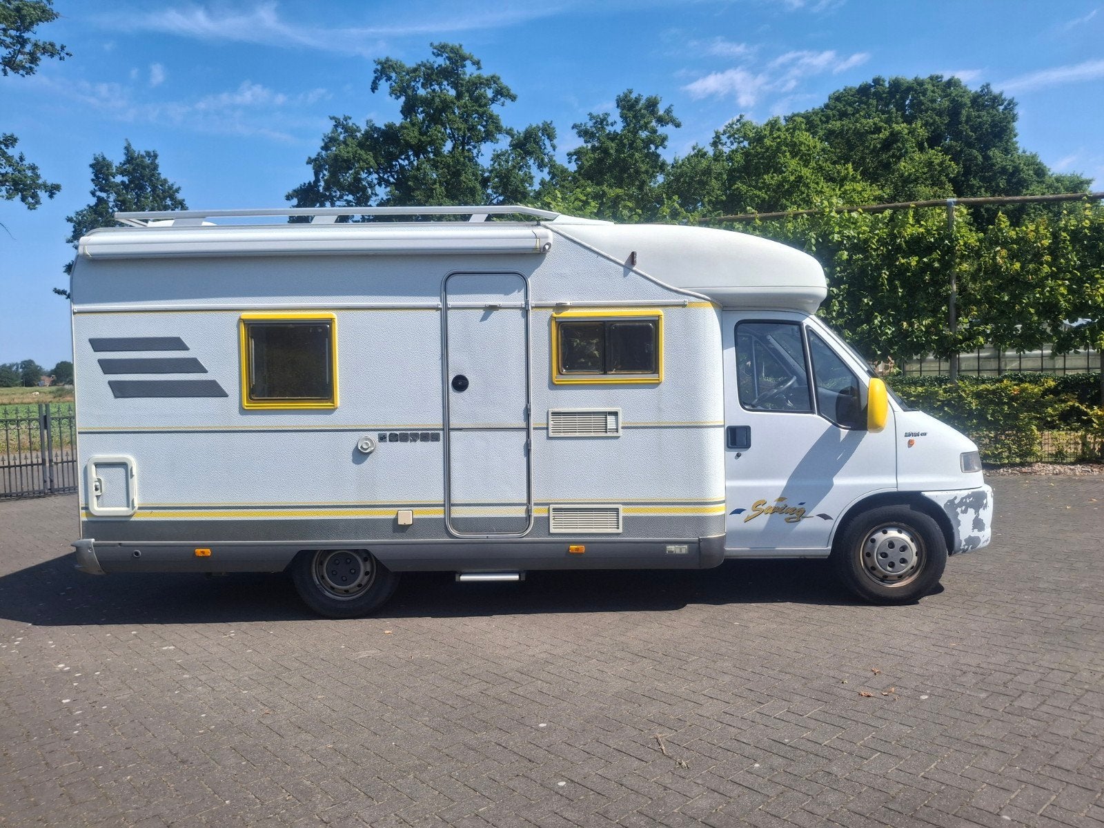 "FIAT DUCATO HYMER 1998 2.5 TDI VASTBED 98000 KM", Caravans en Kamperen, Campers, Luifel, Ringverwarming, Fiat, Bedrijf