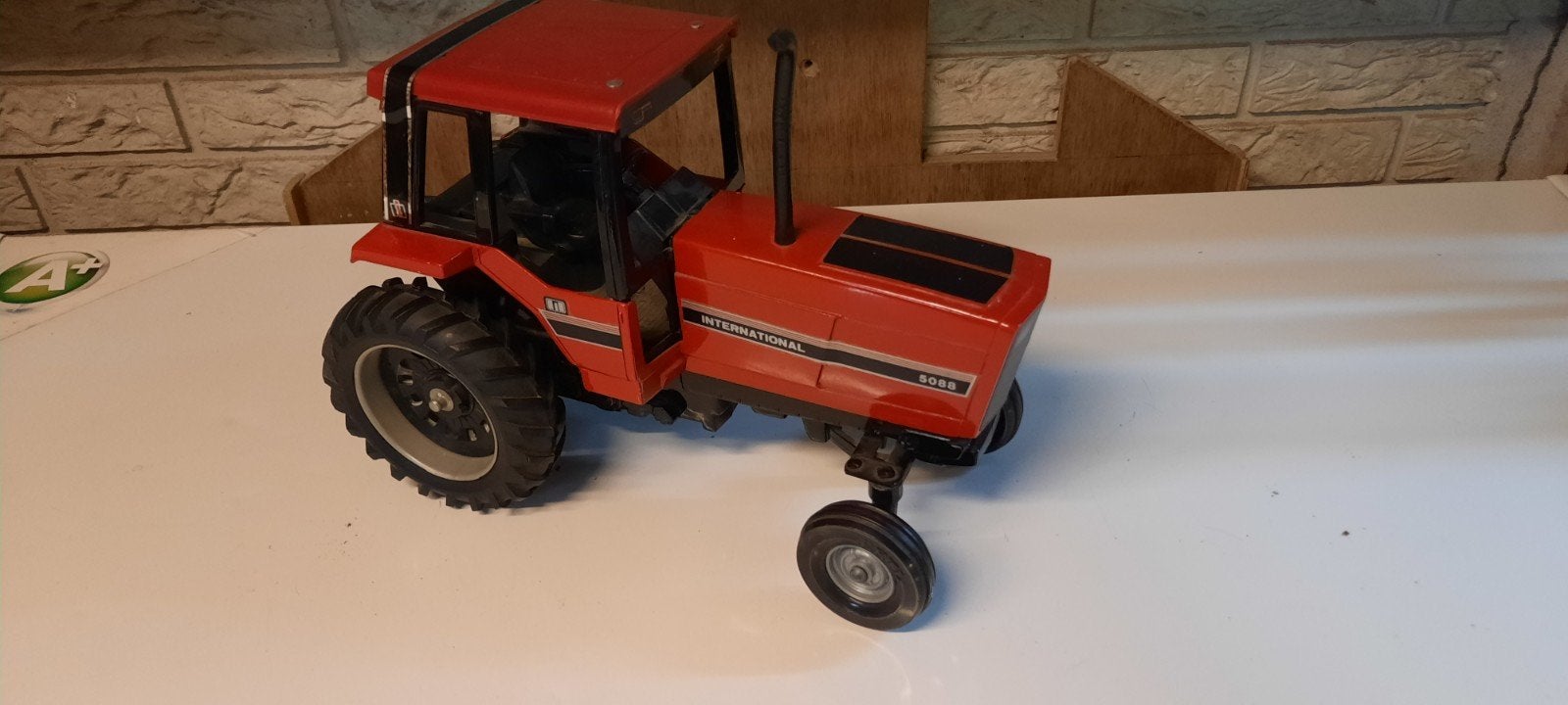 International 5088 - Ertl - 1/16, Ophalen of Verzenden, Gebruikt, Tractor of Landbouw