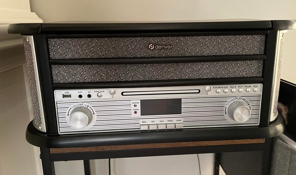 Retro platenspeler van het merk Denver, Ophalen of Verzenden, Zo goed als nieuw
