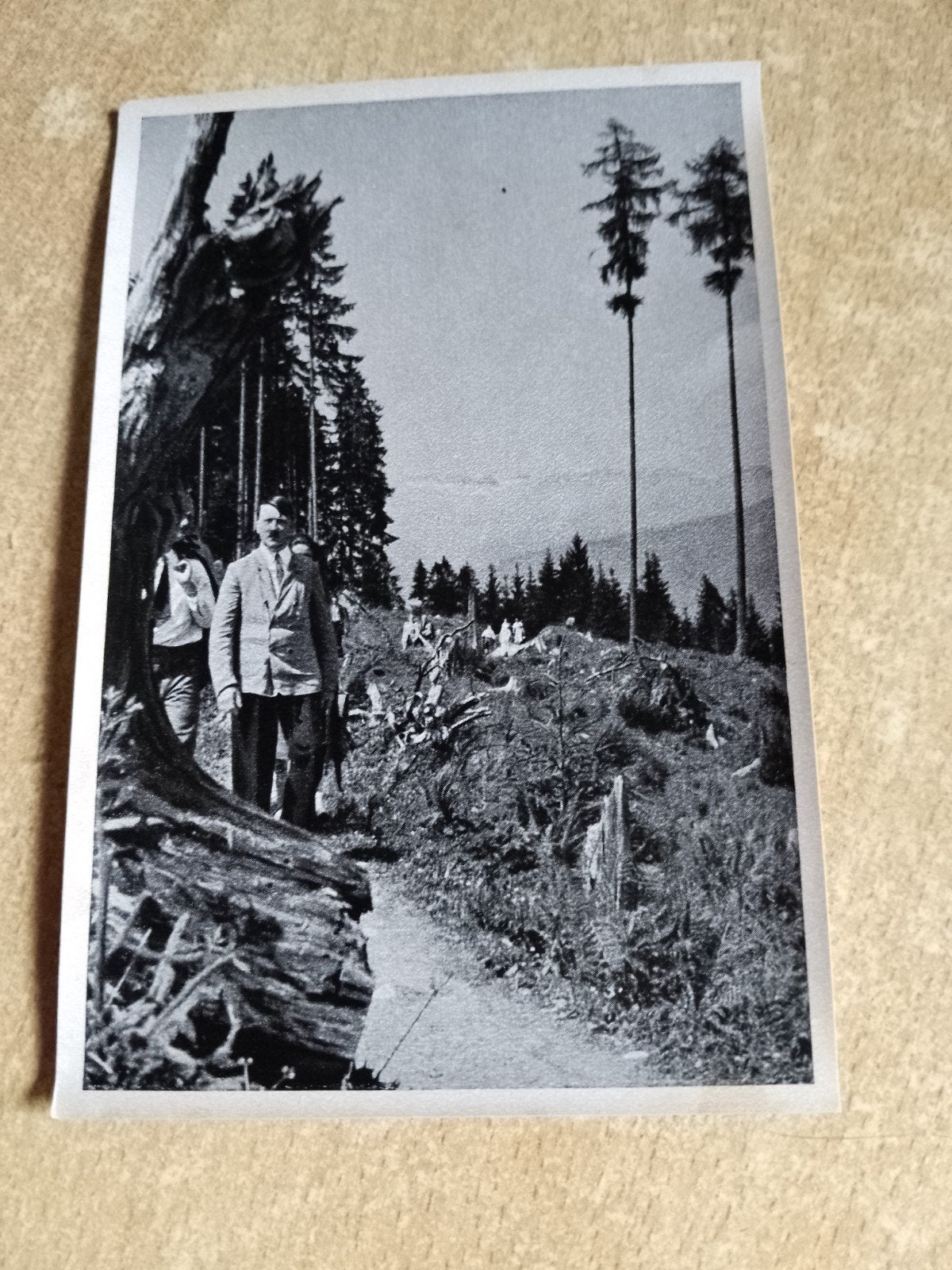 Zeldzame foto Adolf Hitler, Spaziergang in den Bergen, Gebruikt, Verzenden, Buitenland, Voor 1940