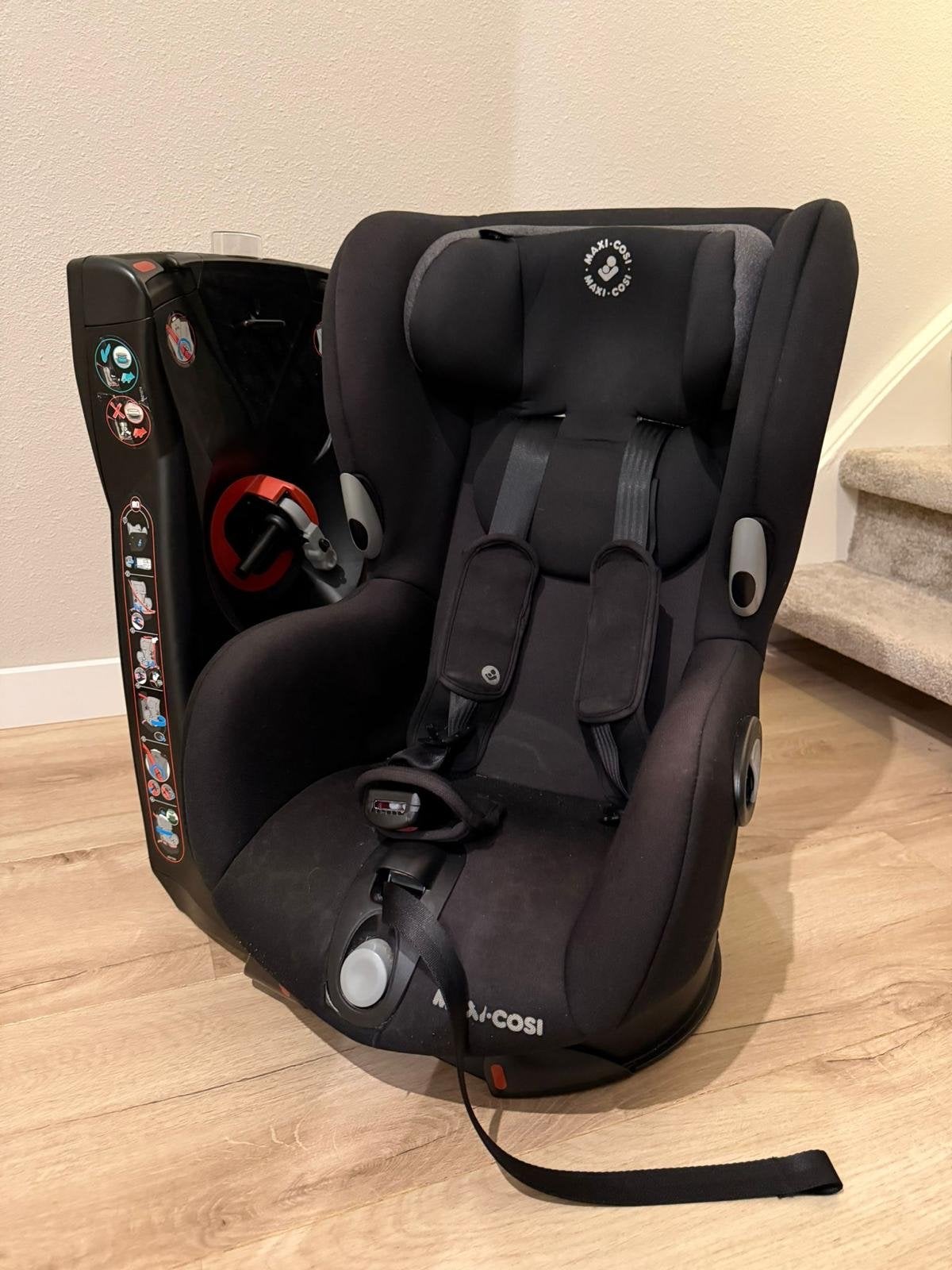 Maxi Cosi Autostoel Draaibaar - Bevestiging met Gordel, Ophalen, 0 t/m 18 kg, Verstelbare rugleuning, Maxi-Cosi
