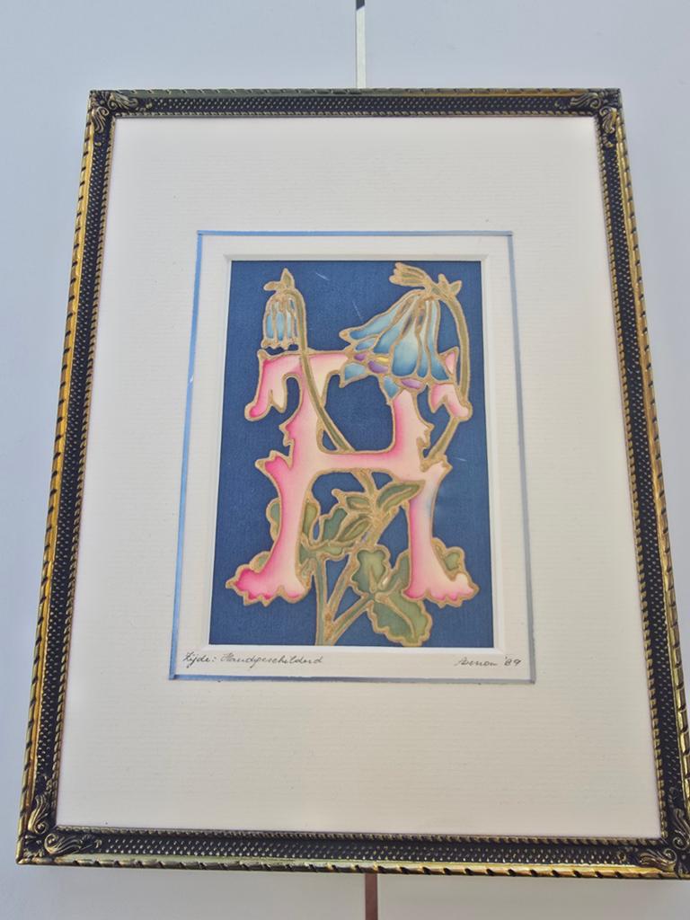 Initial Letter H by Denon 1989 in Jyden goudkleurige lijst, Ophalen of Verzenden