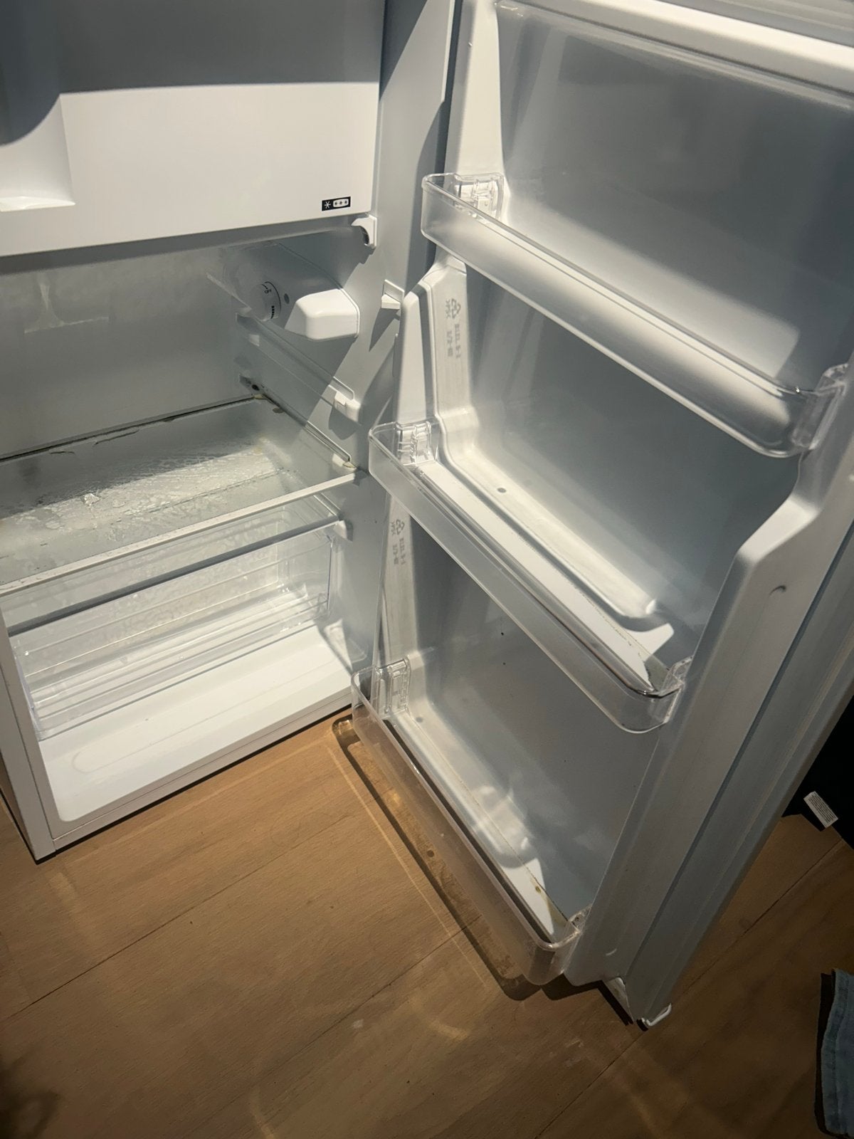 Salora Koelkast - Compact en Efficiënt, 75 tot 100 liter, 45 tot 60 cm, Ophalen, 85 tot 120 cm