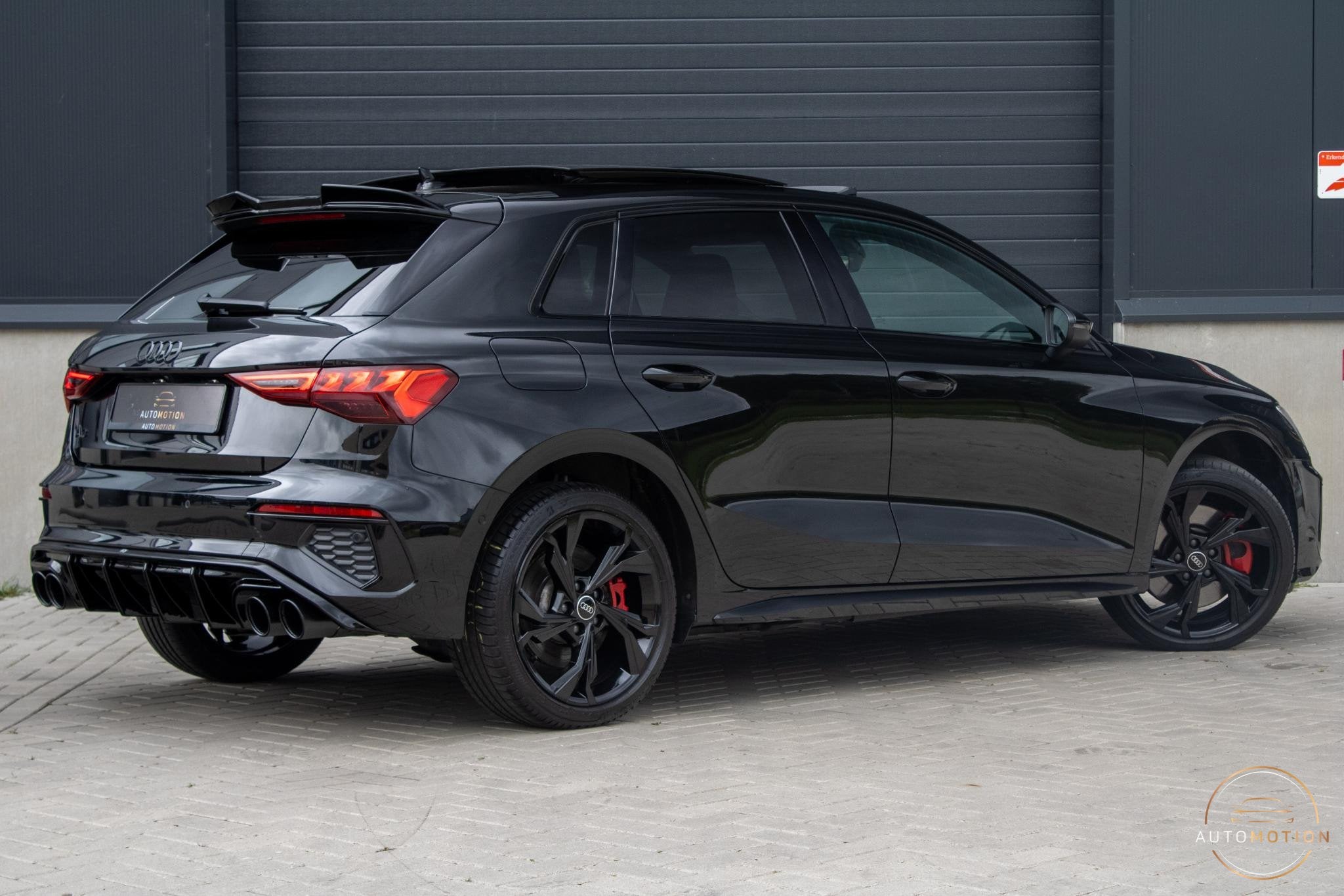 Audi A3 Sportback 45 TFSIe S edition Comp PANO RS STOELEN MA, Auto's, Gebruikt, 4 cilinders, Met garantie (alle), Zwart