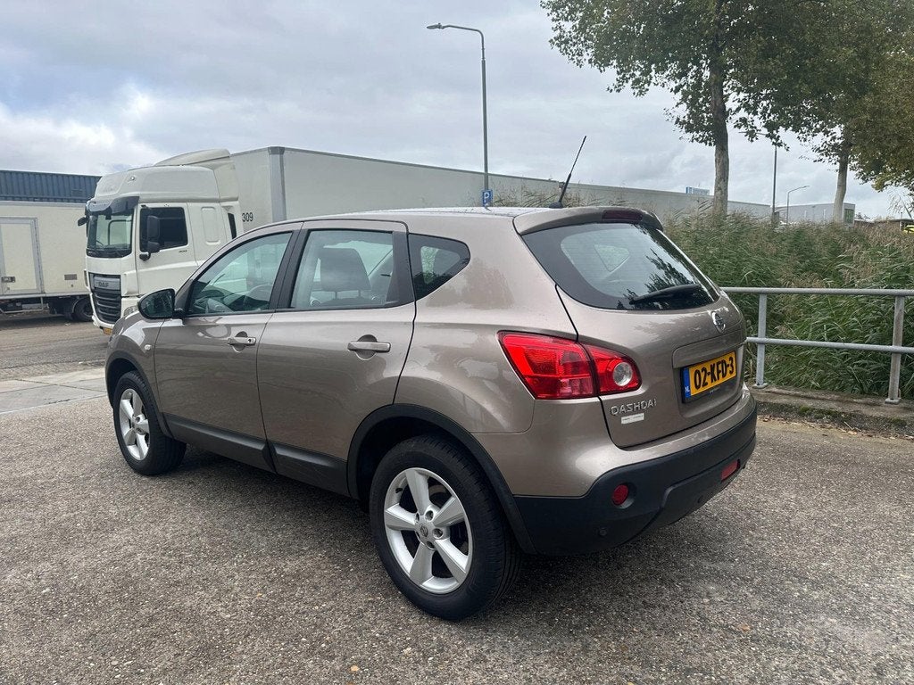 Nissan Qashqai 1.6 Acenta Clima! 102.400 KM NAP! 1e Eigenaar, Voorwielaandrijving, 1272 kg, 15 km/l, Gebruikt