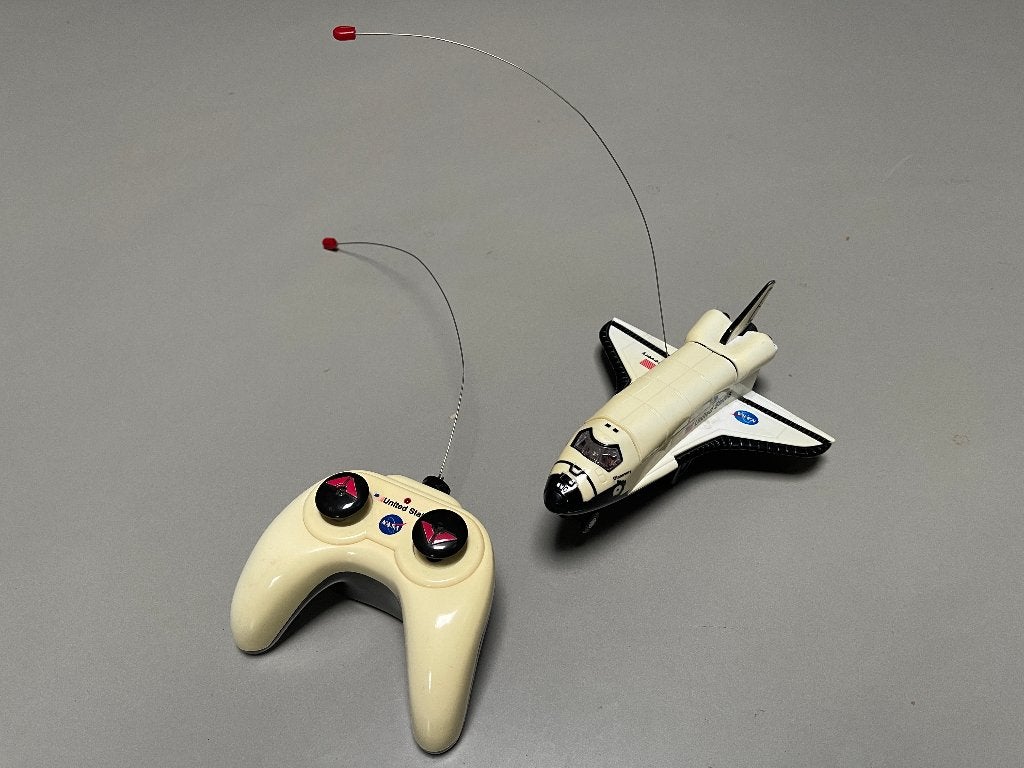 Realtoy Discovery NASA 27MHz Space Shuttle, Ophalen of Verzenden