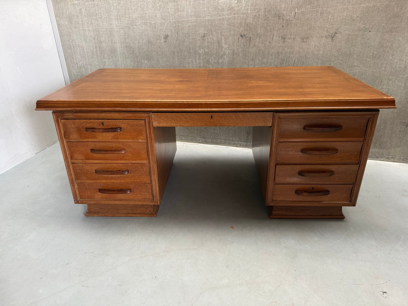 Groot dubbelzijdig Art Deco directie bureau jaren '30, Ophalen of Verzenden