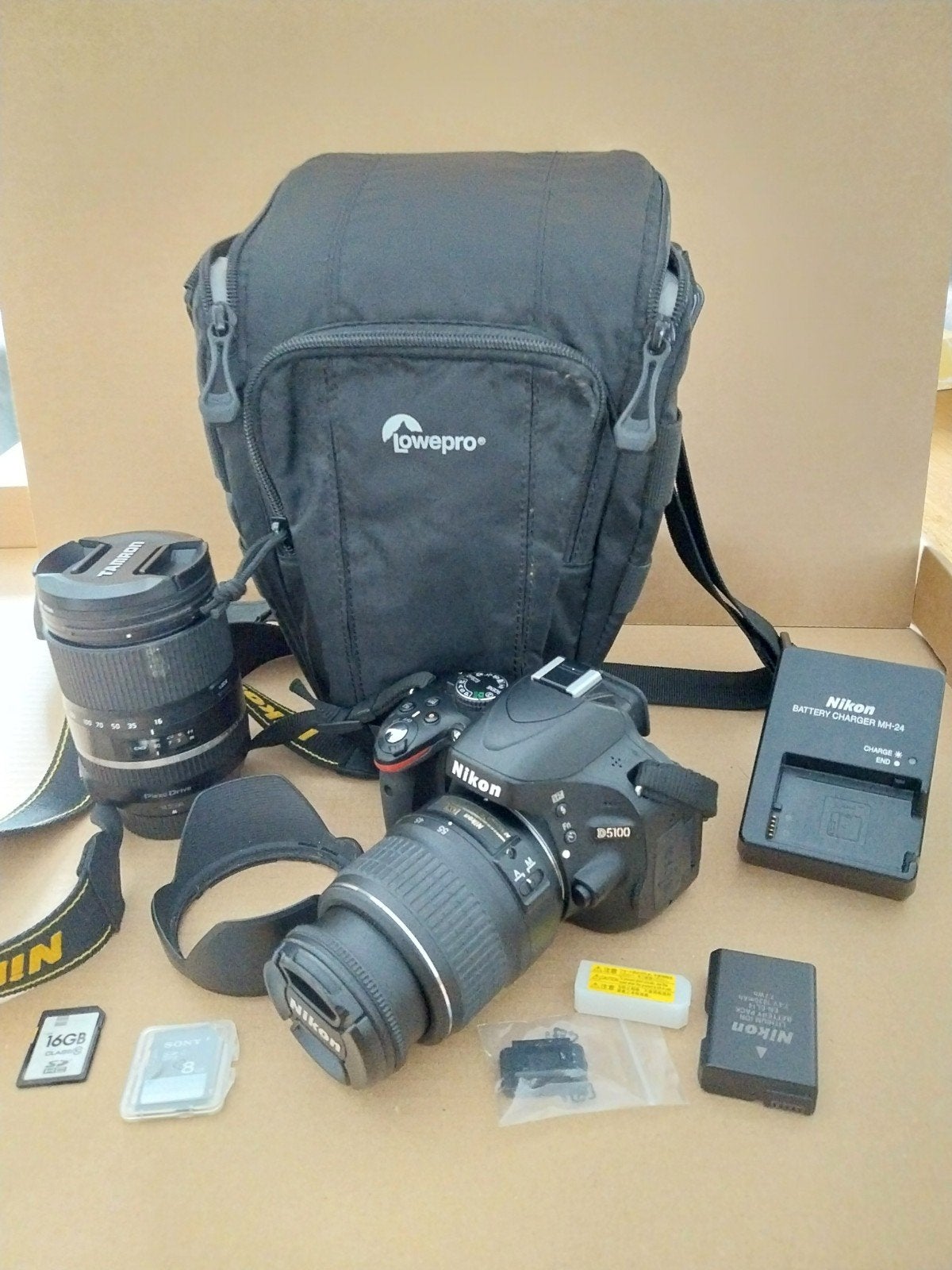Nikon D5100 Spiegelreflexcamera met 2 lenzen en accessoires, Ophalen, Spiegelreflex, Ingebouwde flitser, Zo goed als nieuw