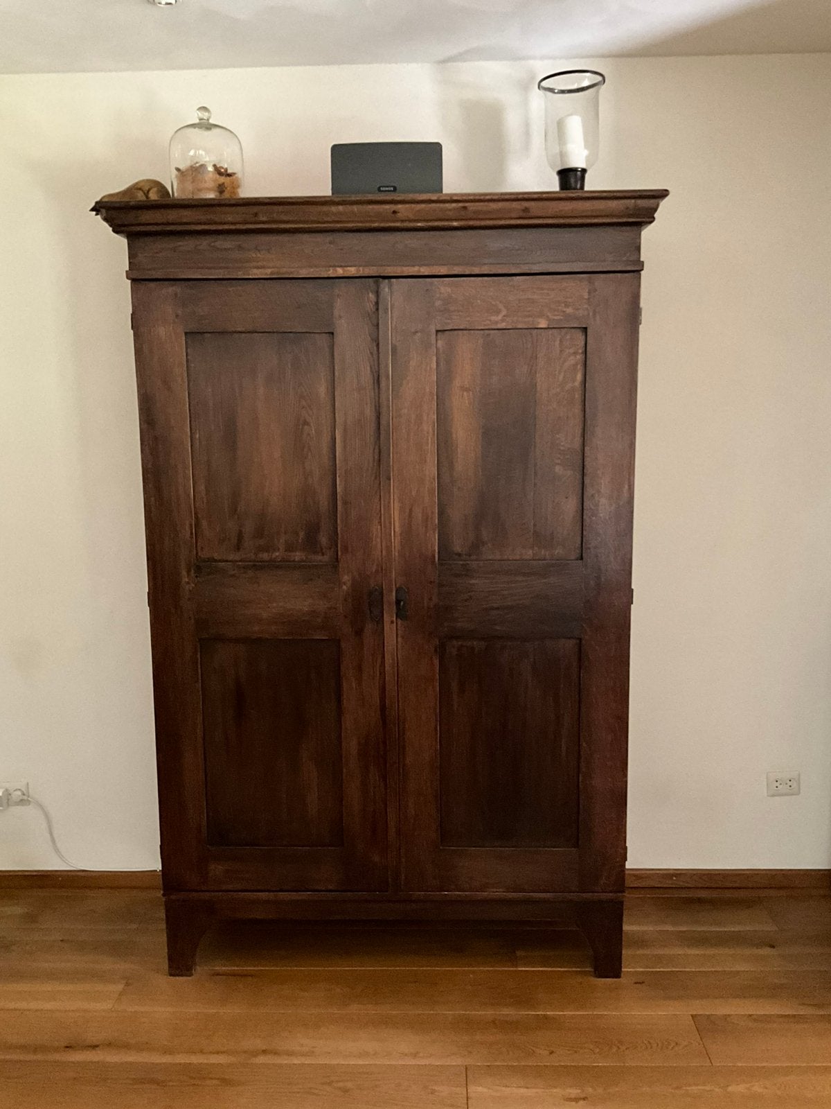 Eikenhouten opberg kast met bodem + 4 planken - donker hout., Antiek en Kunst, Antiek | Meubels | Kasten, Ophalen