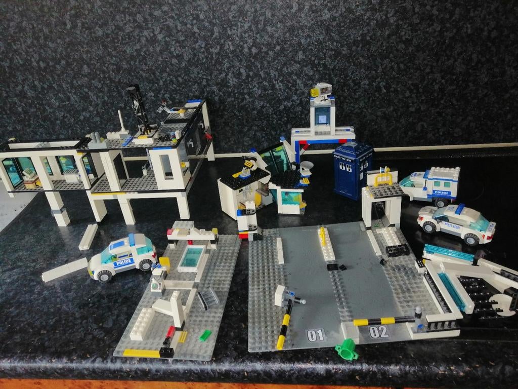 Lego vintage politiebureau, Ophalen, Gebruikt