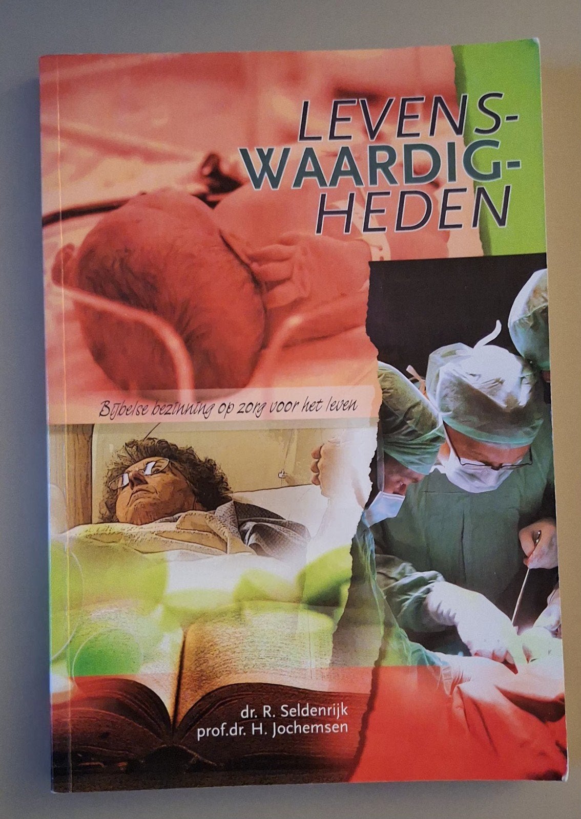 R. Seldenrijk - Levens-waardig-heden, Ophalen of Verzenden, Gelezen, R. Seldenrijk; H. Jochemsen