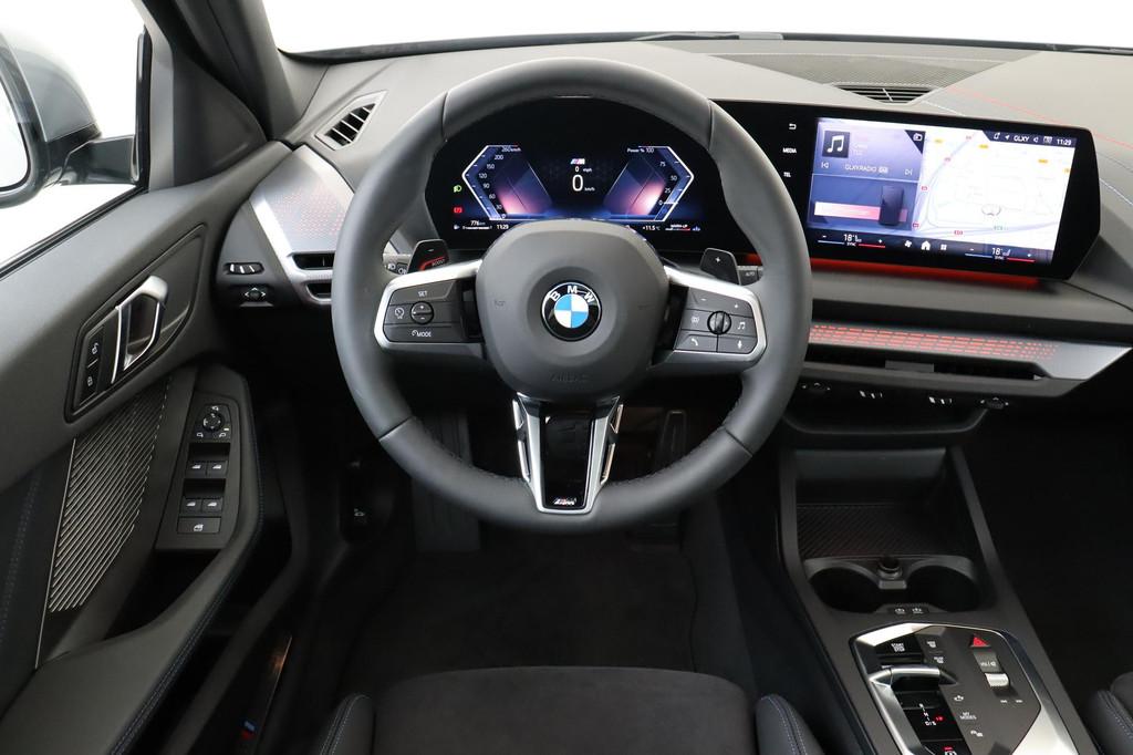 BMW 1-serie 120 M SPORT DESIGN EDITION -PANO.DAK|M-SPORT|PRI, Auto's, BMW, 12 maanden, Origineel Nederlands, Bedrijf, Automatische klimaatregeling
