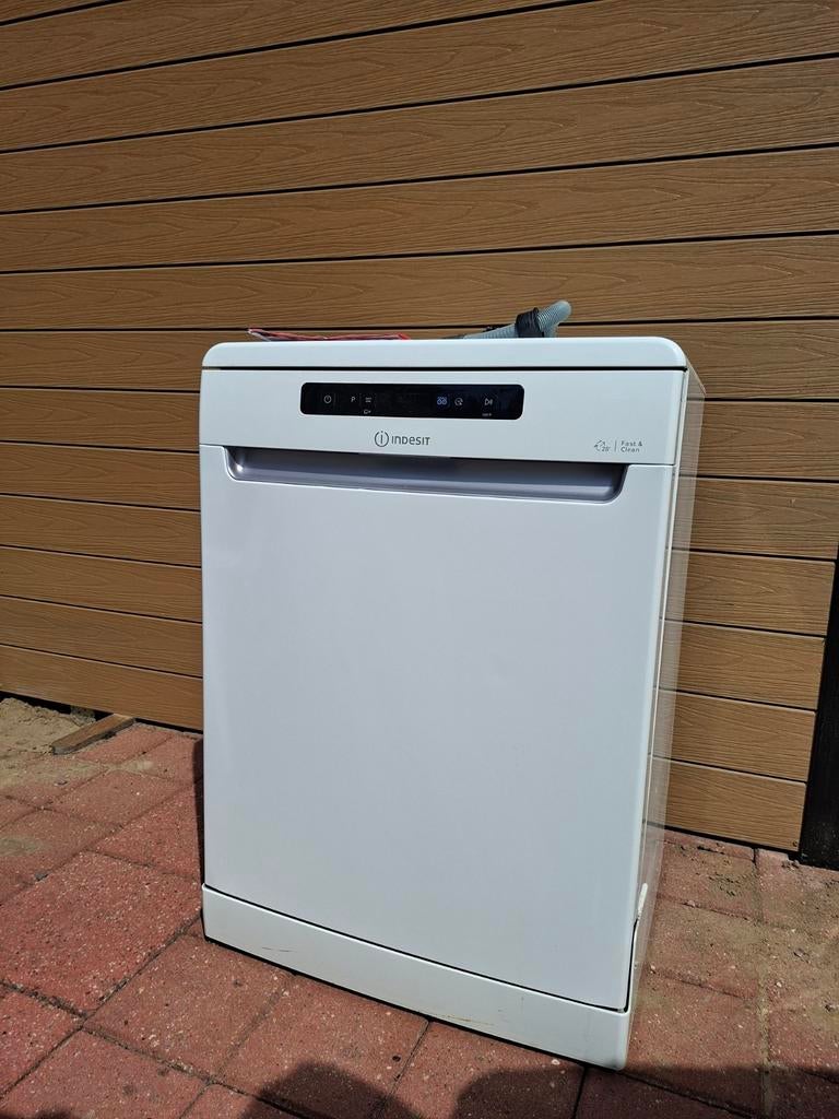 Indesit Vaatwasser - Compact en Efficiënt, Witgoed en Apparatuur, Vaatwasmachines, Ophalen of Verzenden