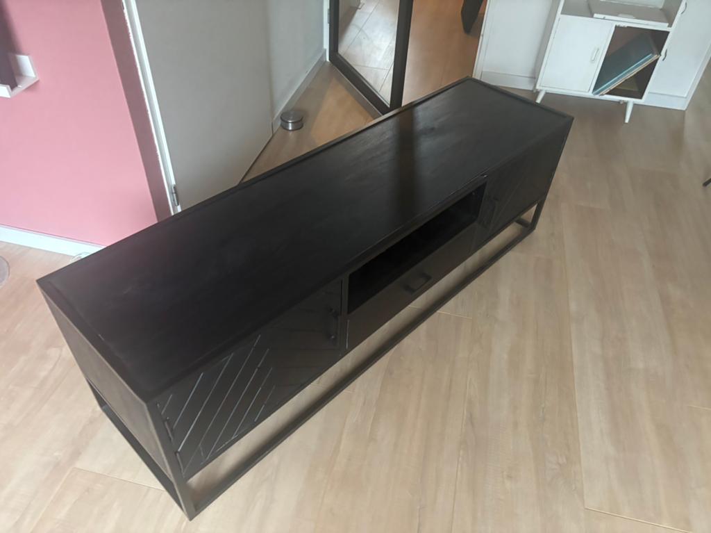 Tv meubel, Ophalen