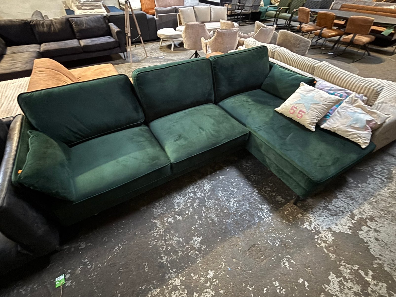 Hoekbank groen velvet met chaise longue, Roxxz design, Ophalen of Verzenden, Zo goed als nieuw, Stof