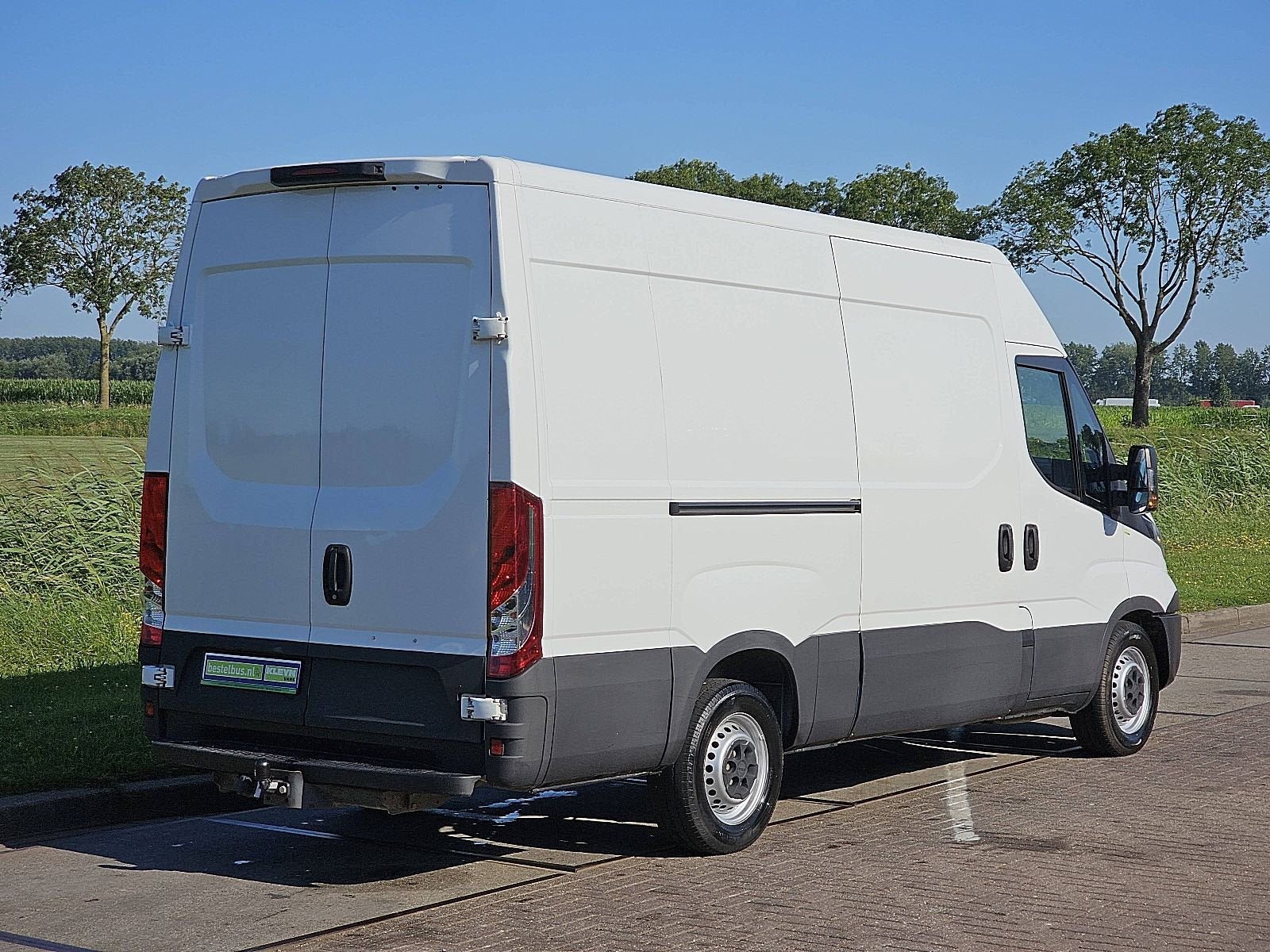 IVECO DAILY 35S14       l2h2 airco euro6!, 136 pk, Gebruikt, Euro 6, Iveco