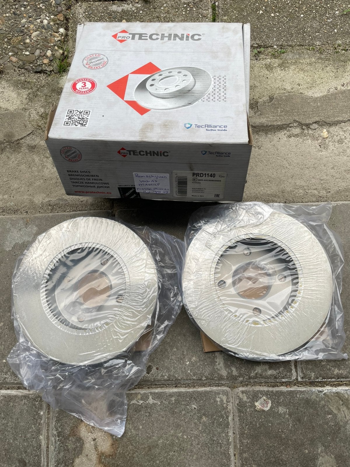 Nieuw set remschijven Nissan Micra K11, Ophalen of Verzenden, Zo goed als nieuw