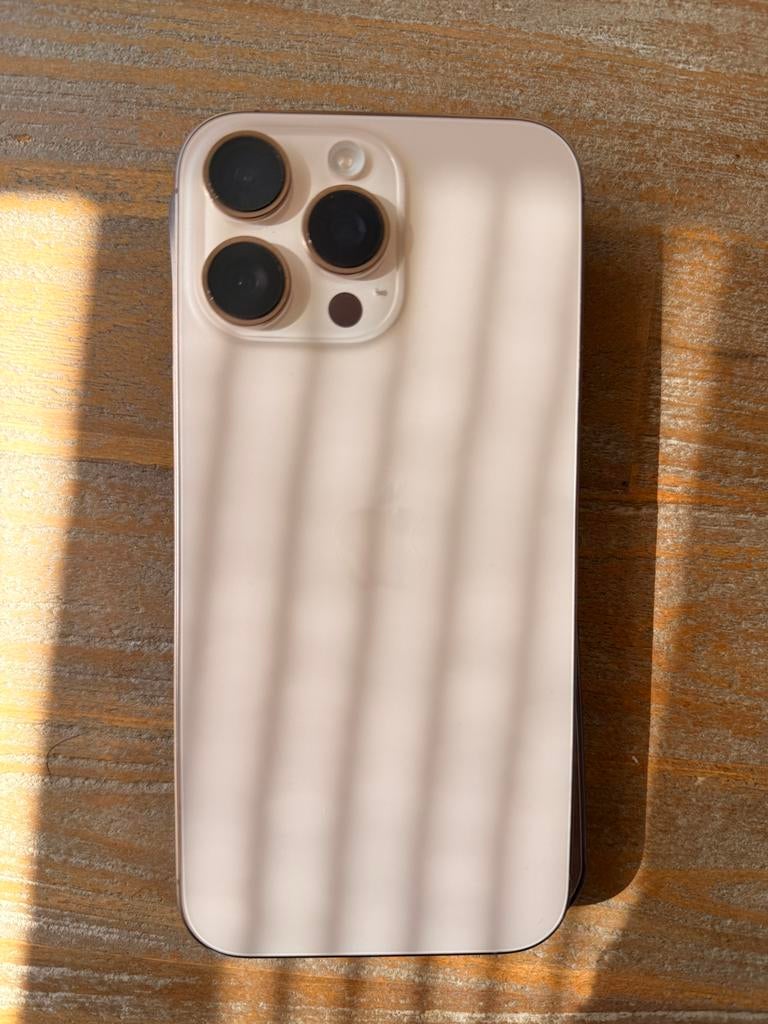 Iphone 16 pro max, Telecommunicatie, Mobiele telefoons | Apple iPhone, Ophalen of Verzenden, Zo goed als nieuw, 256 GB