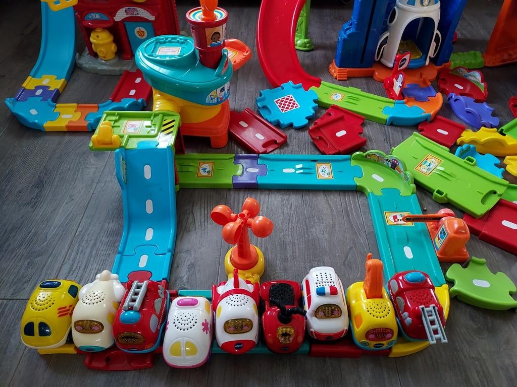 VTech Toet Toet Auto's: Brandweer, Ruimtestation & Vliegveld, Ophalen, Gebruikt