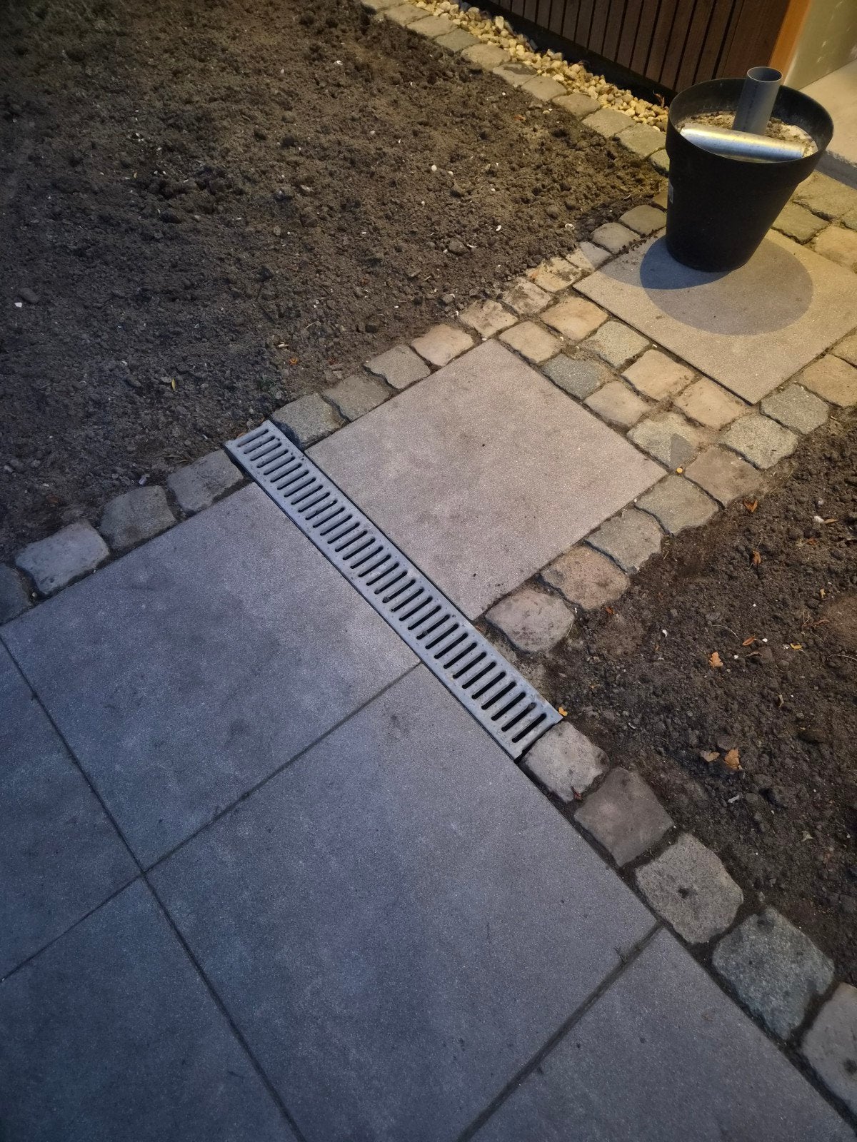 Tuinafvoergoot met rooster, ca. 1 meter lang, Tuin en Terras, Ophalen, Gebruikt