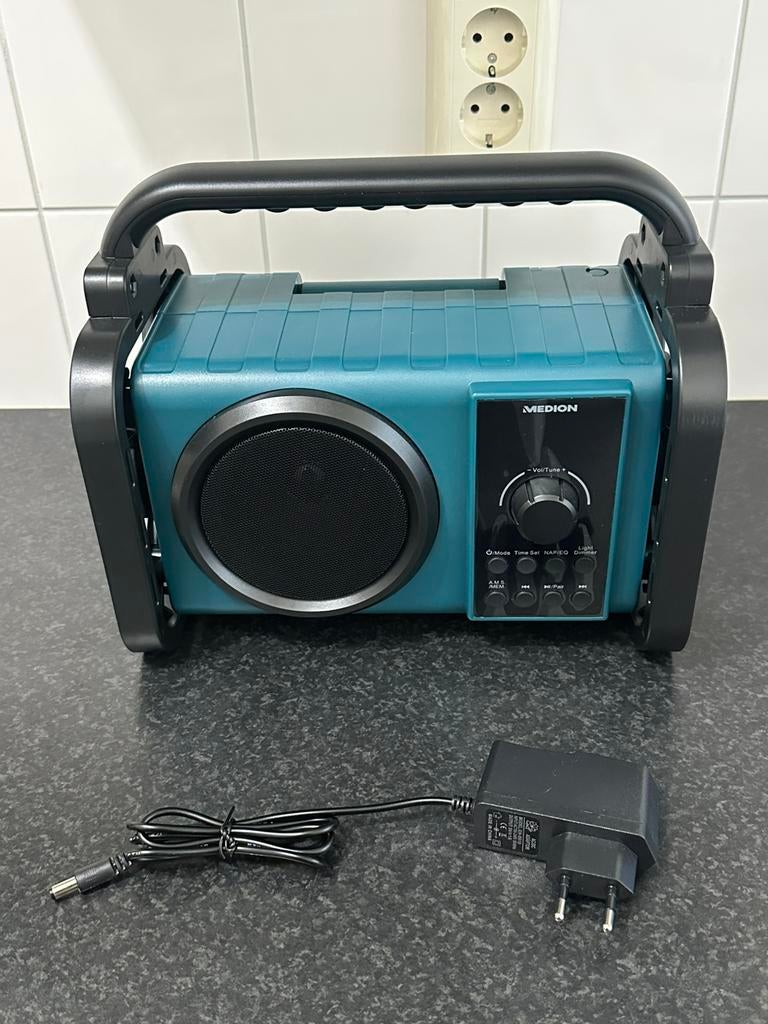 Bouwradio op accu, Bluetooth, FM, AUX,, Ophalen, Zo goed als nieuw, Bouwradio