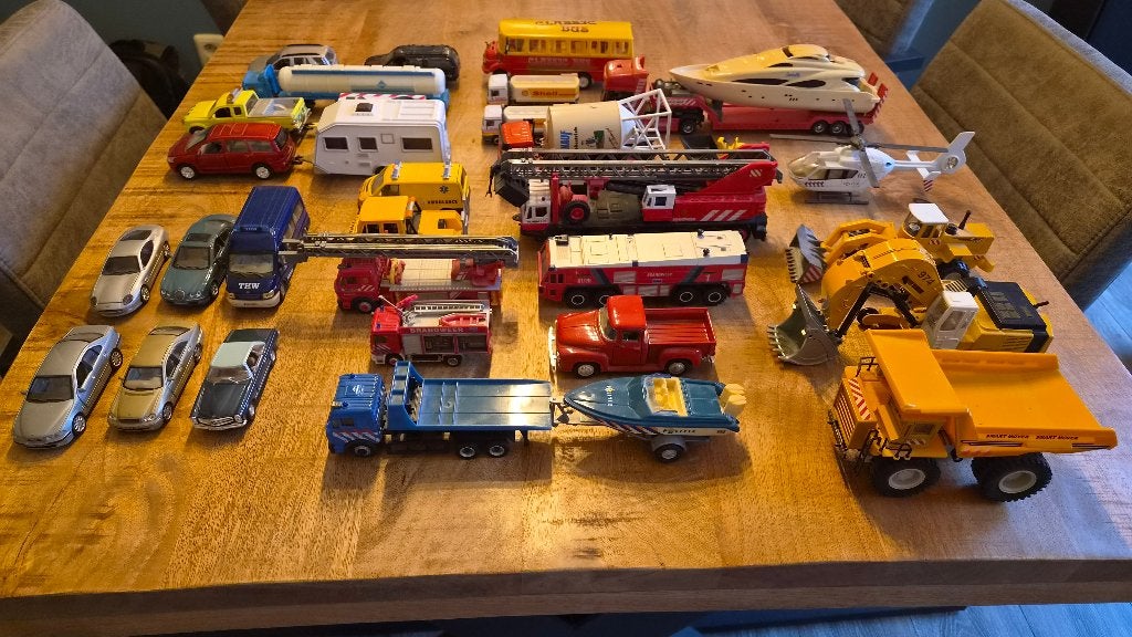 Verzameling speelgoedauto’s en voertuigen, Ophalen, Gebruikt