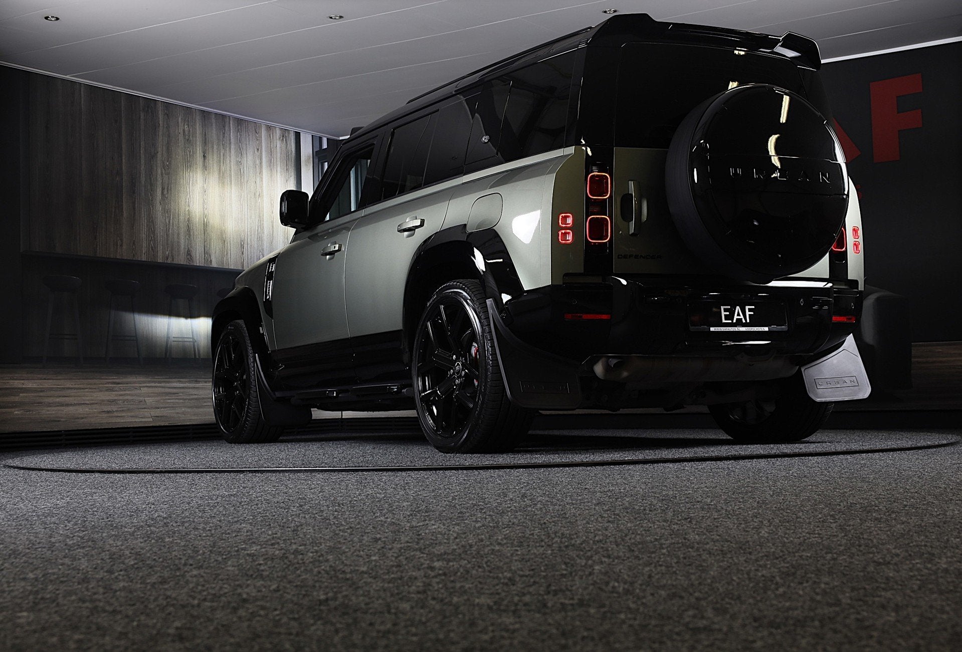 Land Rover Defender