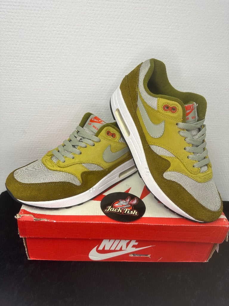 Nike air Max 1 Curry Pack Olive - size 42, Nike air max, Overige kleuren, Ophalen of Verzenden, Sneakers of Gympen