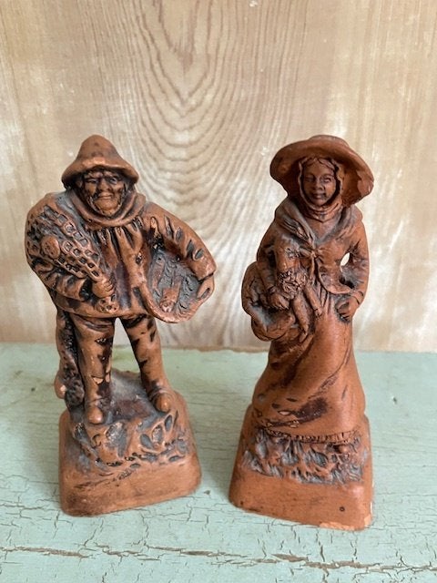 2 x Vintage terracotta beeld Francis Lascour. Visser + vrouw, Verzamelen, Beelden en Beeldjes, Ophalen, Zo goed als nieuw, Mens