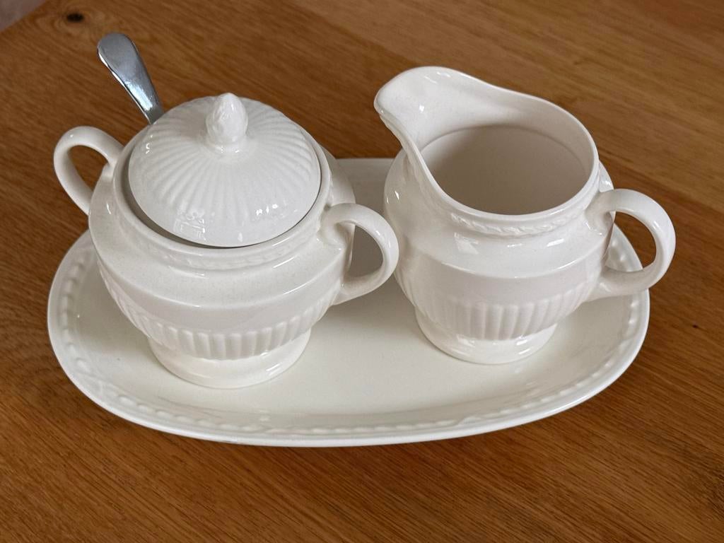 WEDGWOOD ROOMSTEL op plateau, Overige typen, Ophalen of Verzenden, Zo goed als nieuw, Wedgwood
