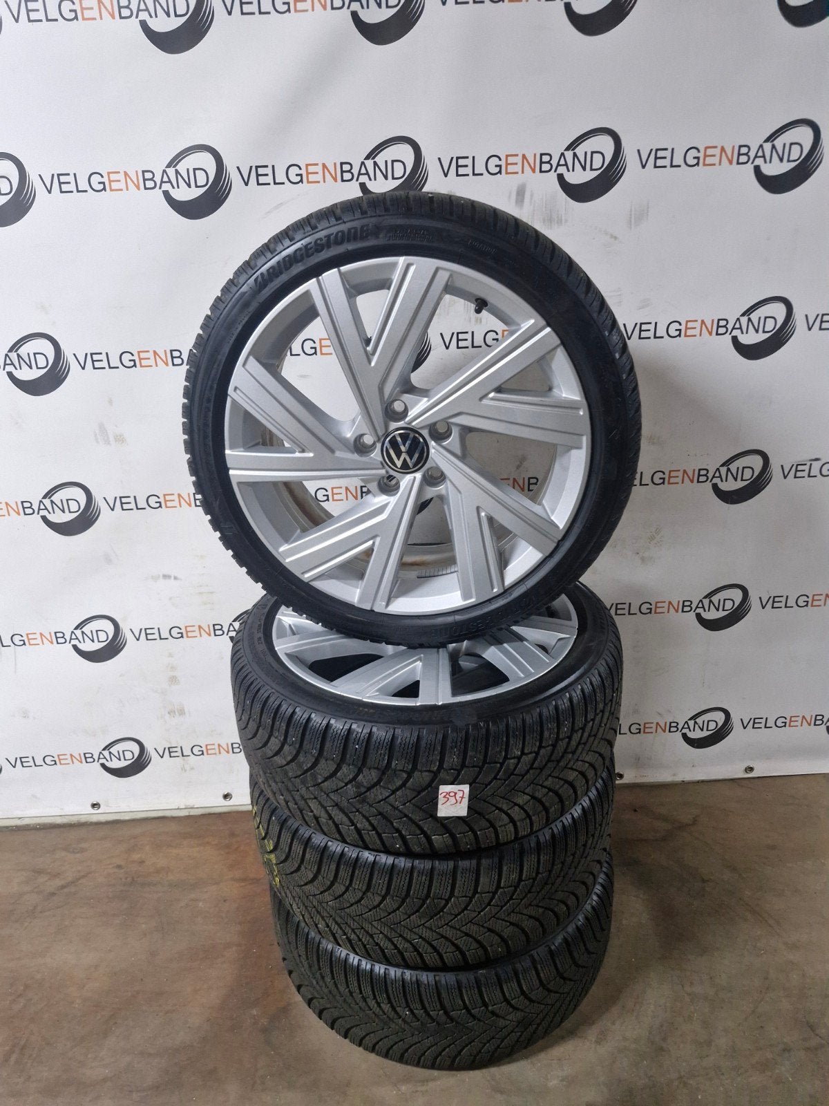 Winterset Volkswagen Golf 8 Bergamo 225 40 18 5x112 57,1 gti, 18 inch, Gebruikt, ., Banden en Velgen