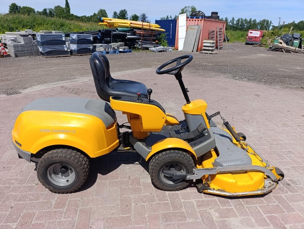Zit grasmaaier, Ophalen, Gebruikt, Stiga, 90 tot 120 cm