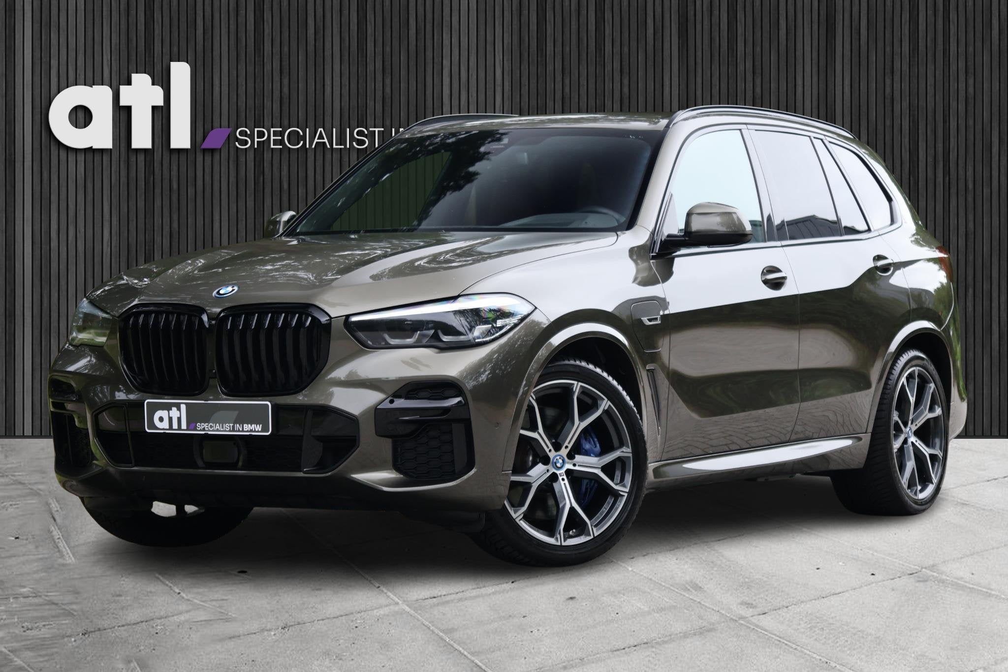 BMW X5 xDrive45e Executive M-Sport | HUD | Adap Cruise | Mem, Gebruikt, 394 pk, Vierwielaandrijving, Hybride Elektrisch/Benzine