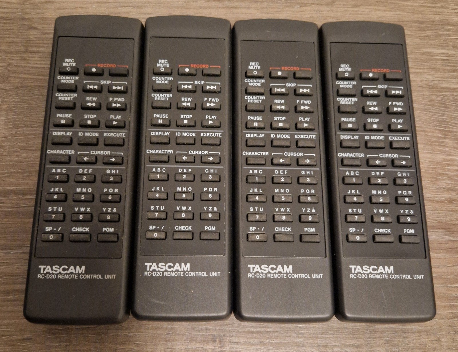 Tascam RC-D20 voor DA-20 (MKII) remote controler NOS, Ophalen of Verzenden, Nieuw, Origineel