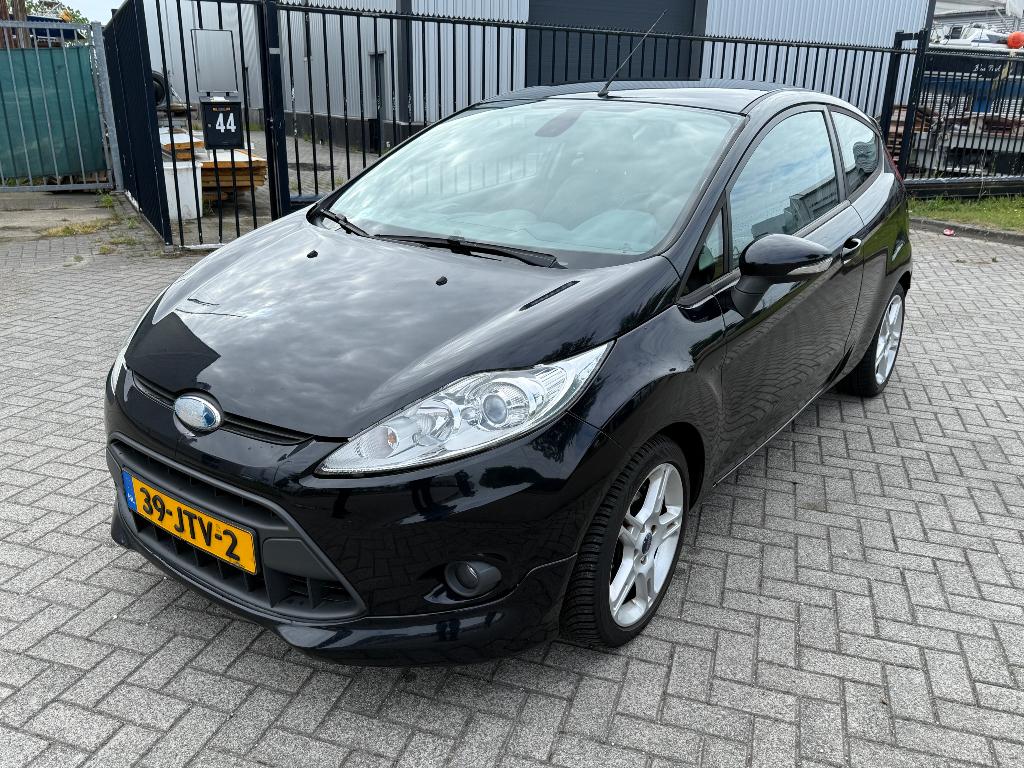 Ford Fiesta 1.6 Sport | Airco | Cruise | NAP | Zeer netjes, Stof, 4 cilinders, Zwart, Origineel Nederlands