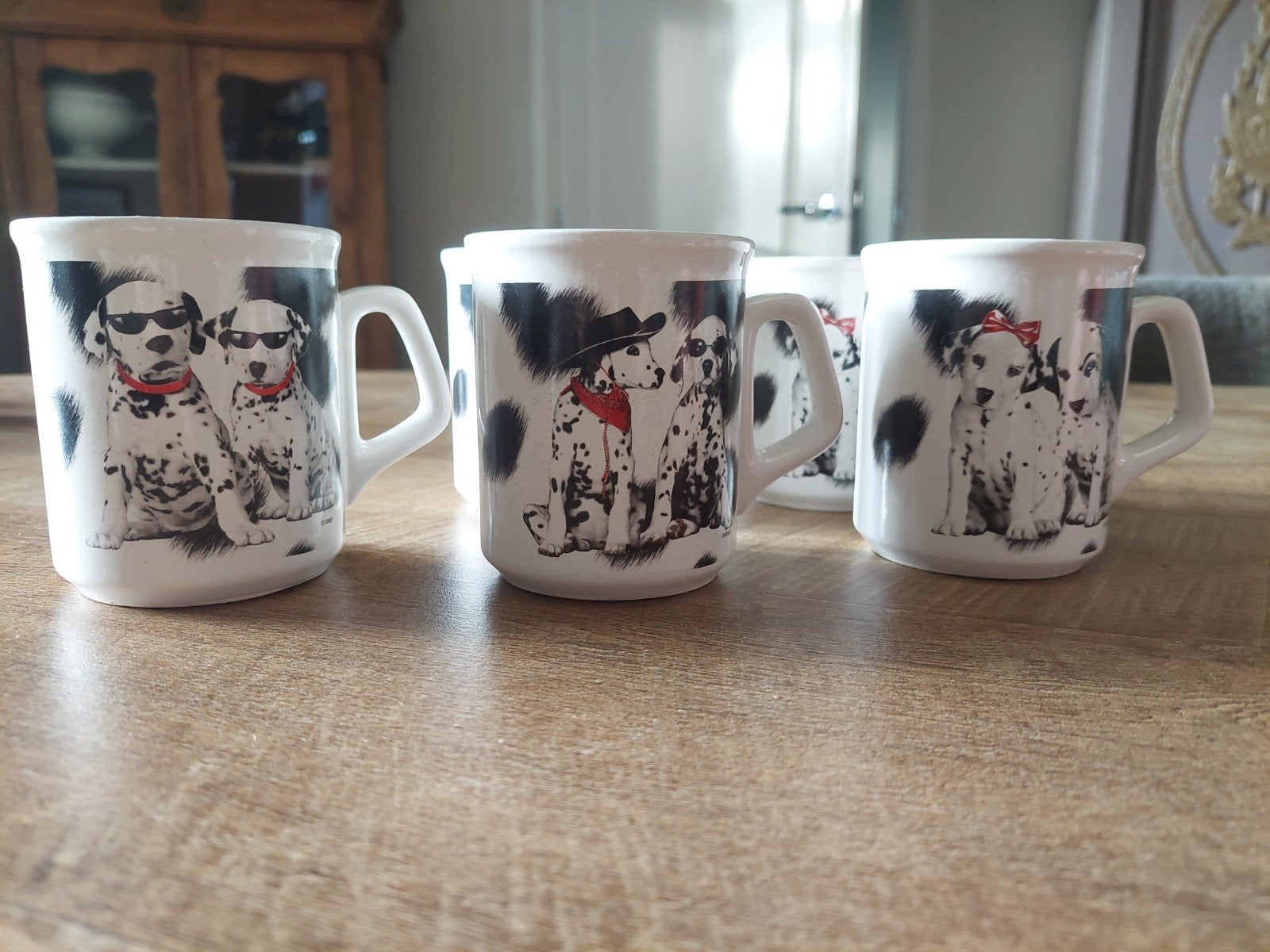 Set van 5  101 Dalmatiërs disney mokken, Huis en Inrichting, Ophalen of Verzenden, Zo goed als nieuw, Overige stijlen, Kop(pen) en/of Schotel(s)